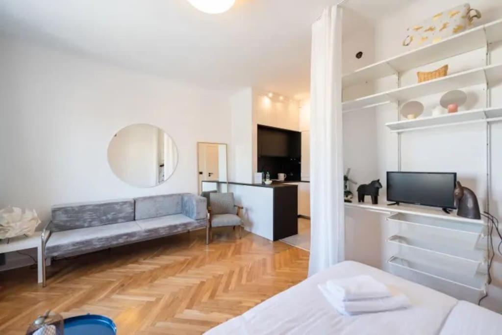 Cutest Studio With Best Location Варшава Экстерьер фото
