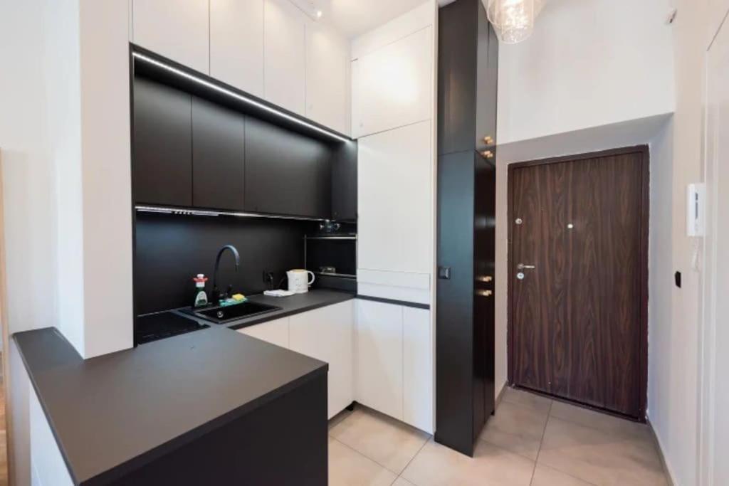 Cutest Studio With Best Location Варшава Экстерьер фото