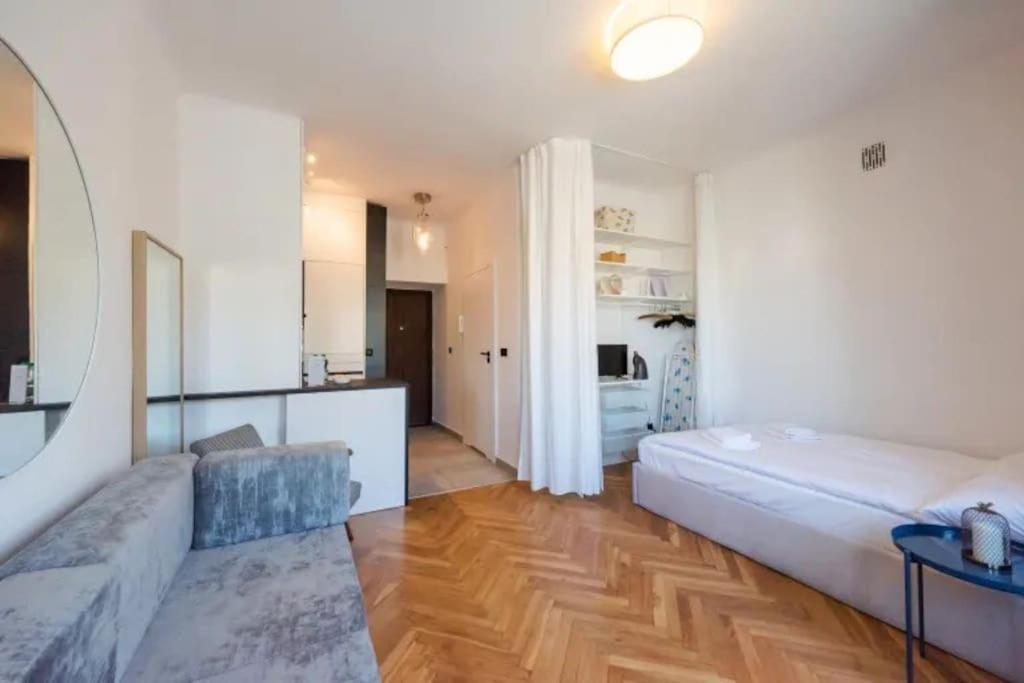 Cutest Studio With Best Location Варшава Экстерьер фото